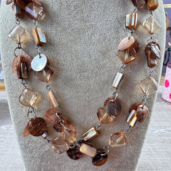 Abalone & Shell Necklace - Picture 5 of 11